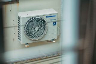 Installer une clim : étapes, emplacement et travaux